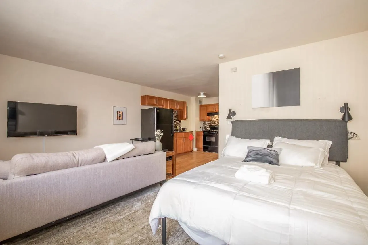 Cozy Dt Studio With Full Kitchen By Zencity Saint Louis United States